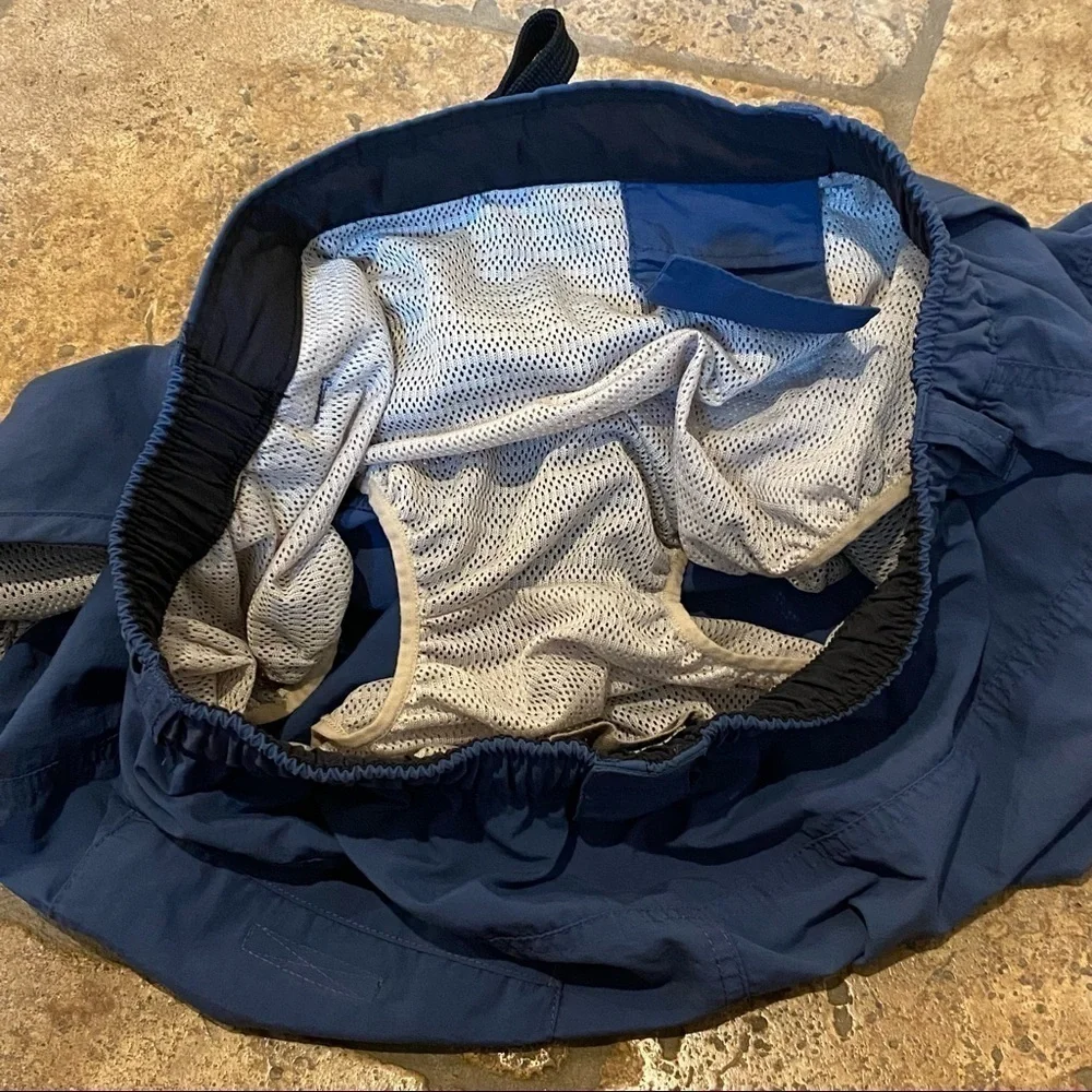 REI Blue Mesh Lined Athletic Shorts Size Medium-Unisex